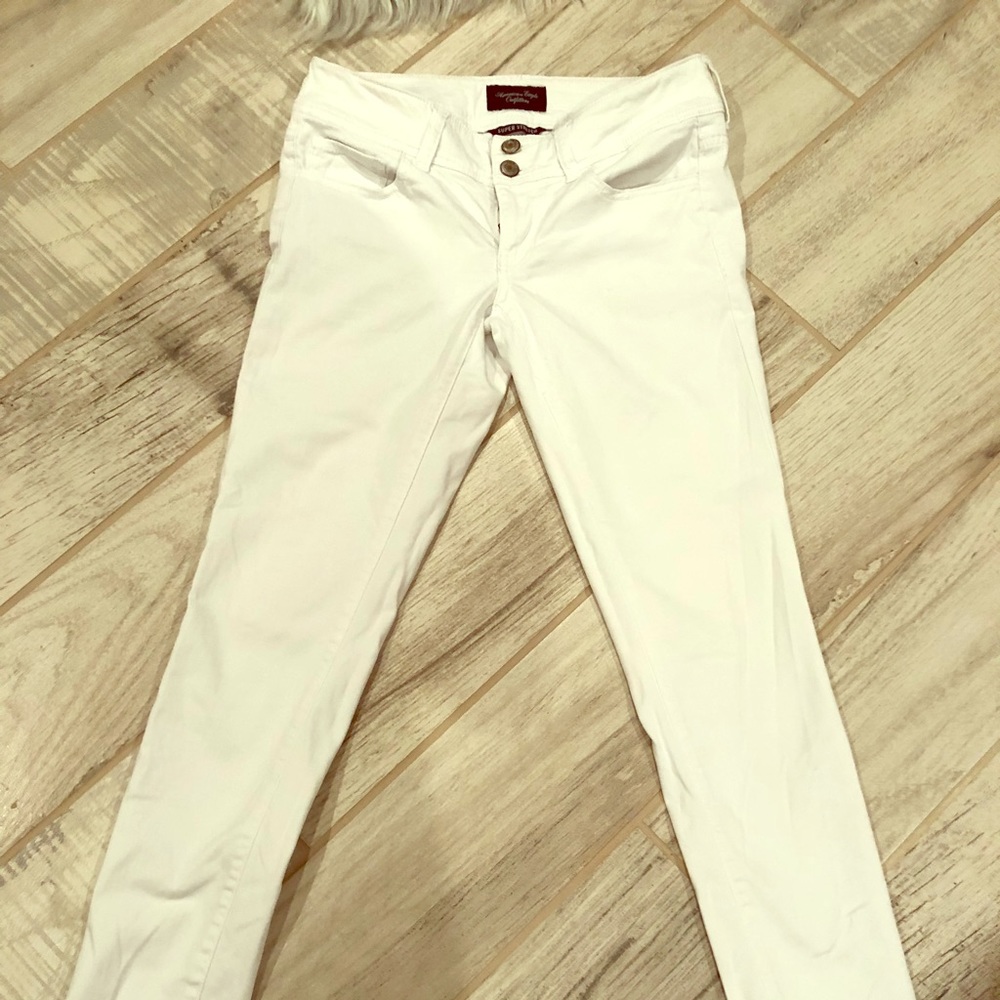 American eagle super stretch white jeans